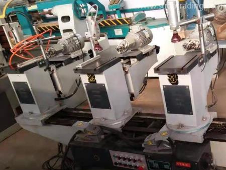 二手設(shè)備佛山進口清關(guān)怎么做？清關(guān)流程在這里！